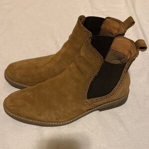 Bruno Marc: Men’s tan suede Chelsea pull on boot. Size 9